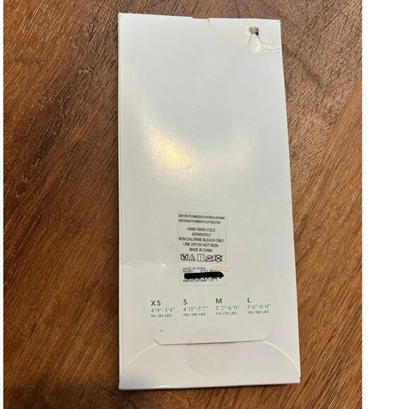 NWT J.Crew Sheer Tights In Black Size Small - Picture 3 of 3